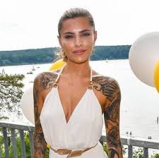 Select from premium loris karius of the highest quality. Sophia Thomalla Loris Karius Selbstverstandlich Kann Ich Mir Vorstellen Gala De