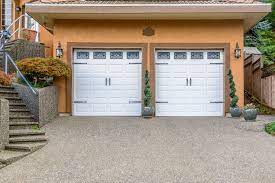 La motorisation sera facturée entre 200 et 300 € en. Prix Porte De Garage Tout Savoir Pour Evaluer Ses Travaux Monequerre Fr