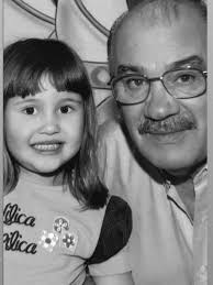 Fazia uns dois anos que eu não cometia um ato falho. Mas outro dia eu tava  indo pra Ribeirão Preto dar uma palestra e passamos pela rua Fausto Ferraz.  A rua onde