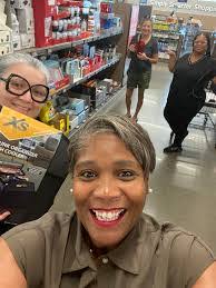 Jackie Gipson's Instagram, Twitter & Facebook