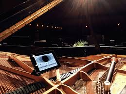 During the swing era, many soloists improvised by ear by embellishing the melody with ornaments and passing notes. Aural Vs Electronic Piano Tuning Fine Tuning