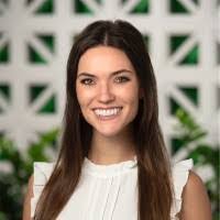 Carrie Hall's Instagram, Twitter & Facebook