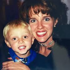 Amber Arnett-Bequeaith