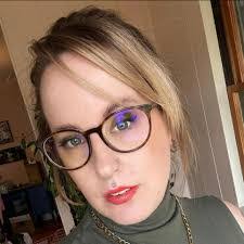 Heather Stump's Instagram, Twitter & Facebook