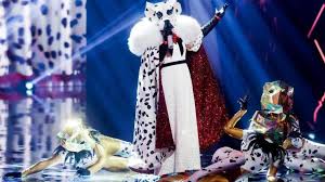 Fox's new the masked singer spinoff has found its host. The Masked Singer 2020 Sendetermine Und Sendezeit