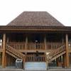 Apakah rumah adat bengkulu sama dengan rumah adat yang ada di daerah sumatera lainnya? 3