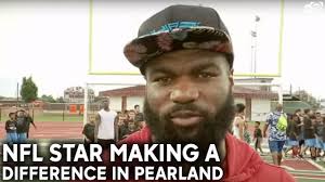Fozzy Whittaker looking to make difference with Pearland football camp