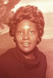 Elizabeth Treadwell's Instagram, Twitter & Facebook