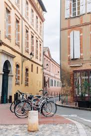 Guide De Toulouse Par Les Toulousains Independent People Ville France Voyage Autour Du Monde Voyage En France