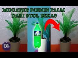 Pohon natal biasanya di buat dari pohon pinus arau cemara yang dipotong. The Romp Family 20 Ide Pohon Natal Dari Botol Sprite