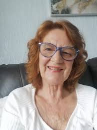 I'm 71 my hair is curly should I go shorter or let it grow longer 🤔