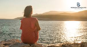 Depressão Aposenta? Como Conseguir o Afastamento pelo INSS, Valor e Regras  (2025)