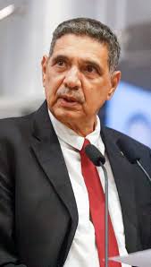 Deputados debatem reforma agrária e atuação do MST