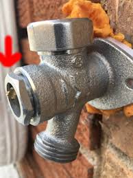 The arrowhead vacuum breaker is a diy fix that you can do yourself. Outdoor Faucet Is Broken Need Help To Replace Doityourself Com Community Forums