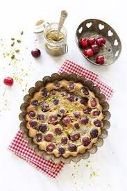 Clafoutis Cerises Pistache Sans Lactose Option Sans Gluten Recettes De Cuisine Biodelices Recette En 2020 Clafoutis Aux Cerises Recettes De Cuisine Dessert