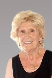 Doris Breton's Instagram, Twitter & Facebook