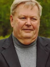 Steven Fredrickson's Instagram, Twitter & Facebook