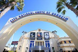 Not too small, not too big. The City National Grove Of Anaheim Turns 20 Celebrityaccess