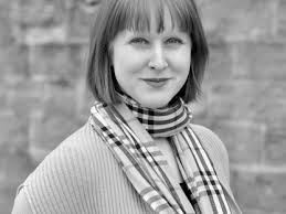 Manuela Moore steigt bei Oseon ein