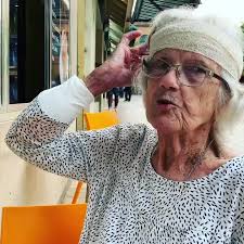 🕷Spider-phobia? Maybe skip watching this one!😅 As an Aussie Dad,  summertime means pranking the family with a few native bugs. I promise  no-one was permanently scared in making of this video, but