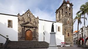So this is a great time to get a good deal. Klimatabelle Santa Cruz De La Palma Wassertemperatur Beste Reisezeit Wetter