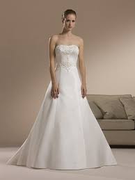 Maybe you would like to learn more about one of these? Hochzeitskleider Fur 150 Euro Vom Schneider Co Das Geheimnis Fur Braute Mit Wenig Budget Modebezirk De Dein Modemagazin
