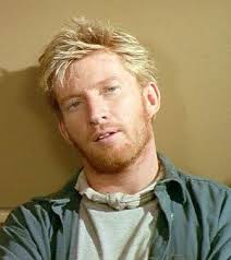 David como Diver Dan en la serie SeaChange