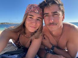 Hello! We would like to rent a property with a garden in the countryside.  If we like it, we would live there long-term. My partner and I are Akasha  therapists