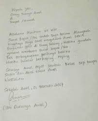 Apabila anak tidak hadir ke sekolah, kita perlu memberitahu guru kelas. Surat Tidak Hadir Ke Sekolah Dari Bapa Murid Ini Boleh Buat Cikgu Terkesima Murai My