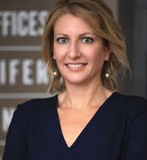 Marcie Lowe's Instagram, Twitter & Facebook