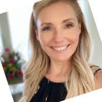 Tessa Casey's Instagram, Twitter & Facebook