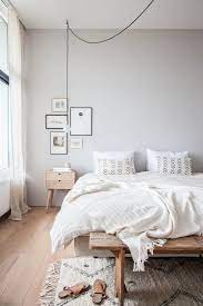 one room two ways basic vs bold slaapkamerideeen slaapkamer interieur interieur slaapkamer