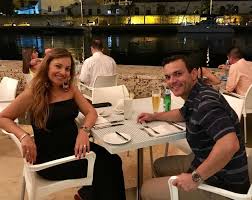 Juan diego alvira y vanessa de la torre hablaron de su 'separación' en noticias caracol y del divertido chisme 'de cama' que provocaron. Fotos De Juan Diego Alvira Su Esposa E Hija En Traje De Bano En Aruba