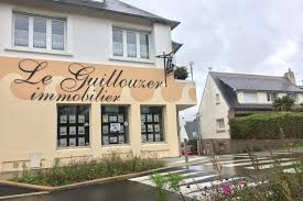 En vous pointant sous couvert d'anonymat, et ce quel que soit l'endroit, ça comment devenir un client mystère? Tregastel Qualite Tourisme Un Client Mystere A L Agence Le Guillouzer Le Tregor