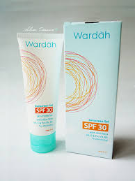 Diperkaya dengan spf 30 untuk perlindungan maksimal pada kulit. Wardah Sunscreen Gel Spf 30 Silver Treasure