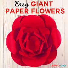 Free printable paper flower template. How To Make Giant Paper Flowers Easy And Fast Jennifer Maker