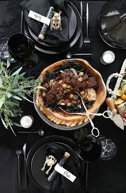 The best halloween dinners for adults.when you've completed transforming the residence right into a haunted estate as well as have your frightening costume all prepared out, all that's left to do is plan a hauntingly tasty halloween dinner for good friends and family.you can initially distract your guests with halloween drinks and fun tasks that the whole crew will certainly take pleasure. Chic Black Halloween Dinner Party Table Setting Ideas With Photos Halloween Dinner Party Menu Dinner Party Themes Halloween Party Dinner