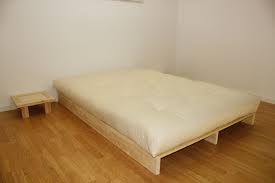 The leavittsburg futon frame is a classic hardwood frame with mission style arms. Shiki Low Futon Bed 15cm High Simple Slatted Platform Bed Base Ideal For A Futon Or Ordinary Bed Mattress