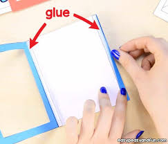 Μια αγκαλιά, ένα δώρο, ένα τηλεφώνημα, μια καλή κουβέντα οι πατεράδες την έχουν πάντα ανάγκη. Giorth Toy Patera Idees Gia Kataskeyes Protypa Kentra Logo8erapeias Ensynais8hsh