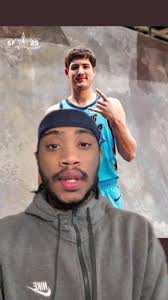 What Shoes Does Reed Sheppard Wear