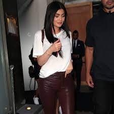 Kylie jenner travis scott sneakers. Travis Scott Gave Kylie Jenner The Cutest Gift For Their Baby Girl Vogue