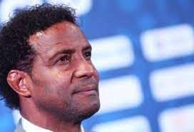 O futebol está de luto: V843ntblm2psdm