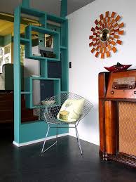 Breining suggests whittling down what's on your shelves by 50 percent. 85 50 S 60 S Style Decorating Ideas Vintage House 50s 60s