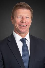 Thomas Clinch's Instagram, Twitter & Facebook