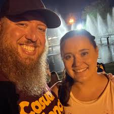 Does anyone else actually farm for sc and medals? Cos i dont seem to need  to, usually just from playing the game i end up with a 1000 each month and  enough