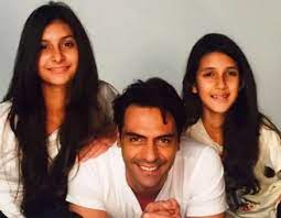 Add names to your favourite list and get them by mail. 35 Bollywood Celebrities Kids With Unique Names