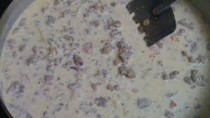 Biscuits And Gravy Recipe Paula Deen Sawmill Gravy Paula Deen Recipe In 2020 Paula Deen Recipes Paula Deen Biscuits And Gravy