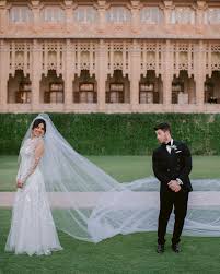 Pin By Mymanyclosets On Wedding Szn With Images Priyanka Chopra Wedding Celebrity Weddings Stunning Wedding Dresses