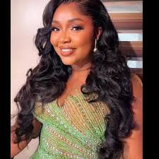 Tata onye anyi ga eji mee Women Crush Wednesday (WCW) bu Ekene Umenwa  Cynthia, onye eji Angel Palazo wee mara. Amuru Ekene Umenwa na 27 August  1991, ogbara afo Iri ato na