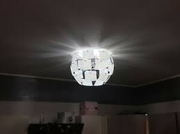 Un oggetto bello e particolare per rivisitare con eleganza l' illuminazione di interni moderni e classici , per la casa, negozi, ristoranti e locali. Lampadario Moderno Led Soffitto Ebay